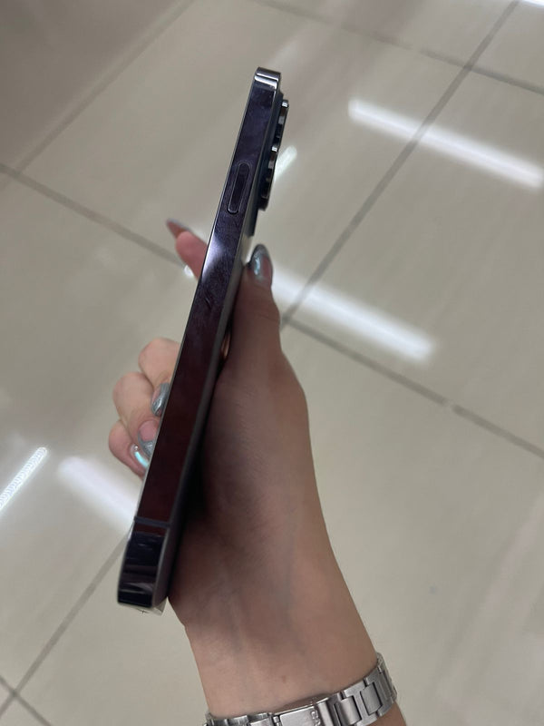 iPhone 15 pro max Semi