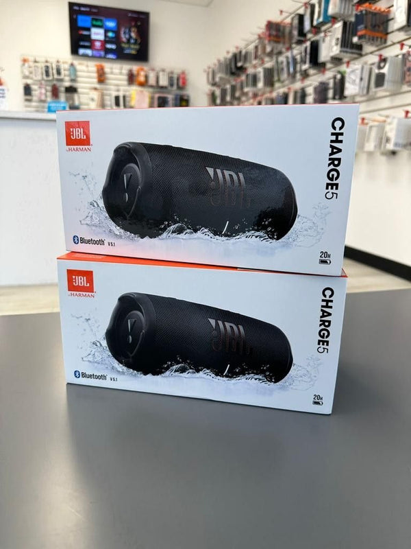 JBL Charge 5 Nuevo en color negro