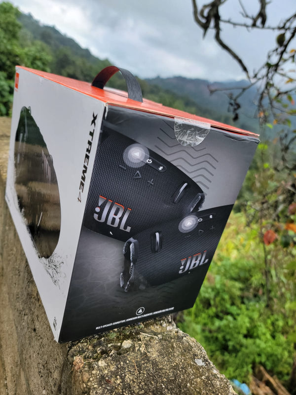 Bocina JBL Xtreme 4 color negro